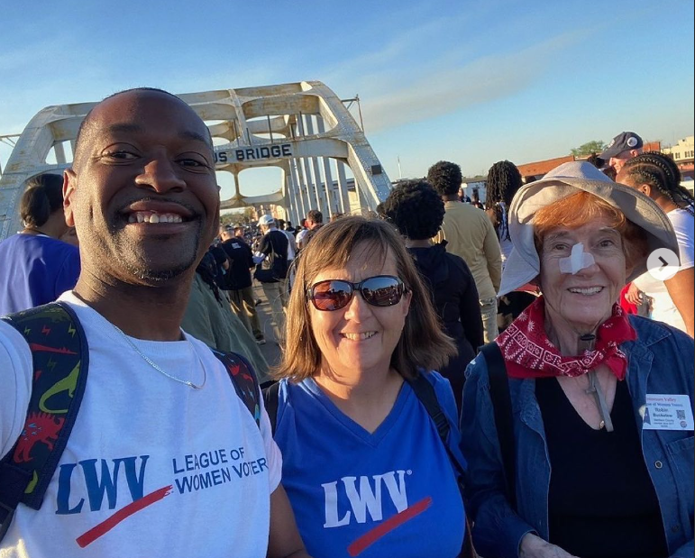 Members of the LWV of Alabama and LWVUS on the Edmund Pettus bridge